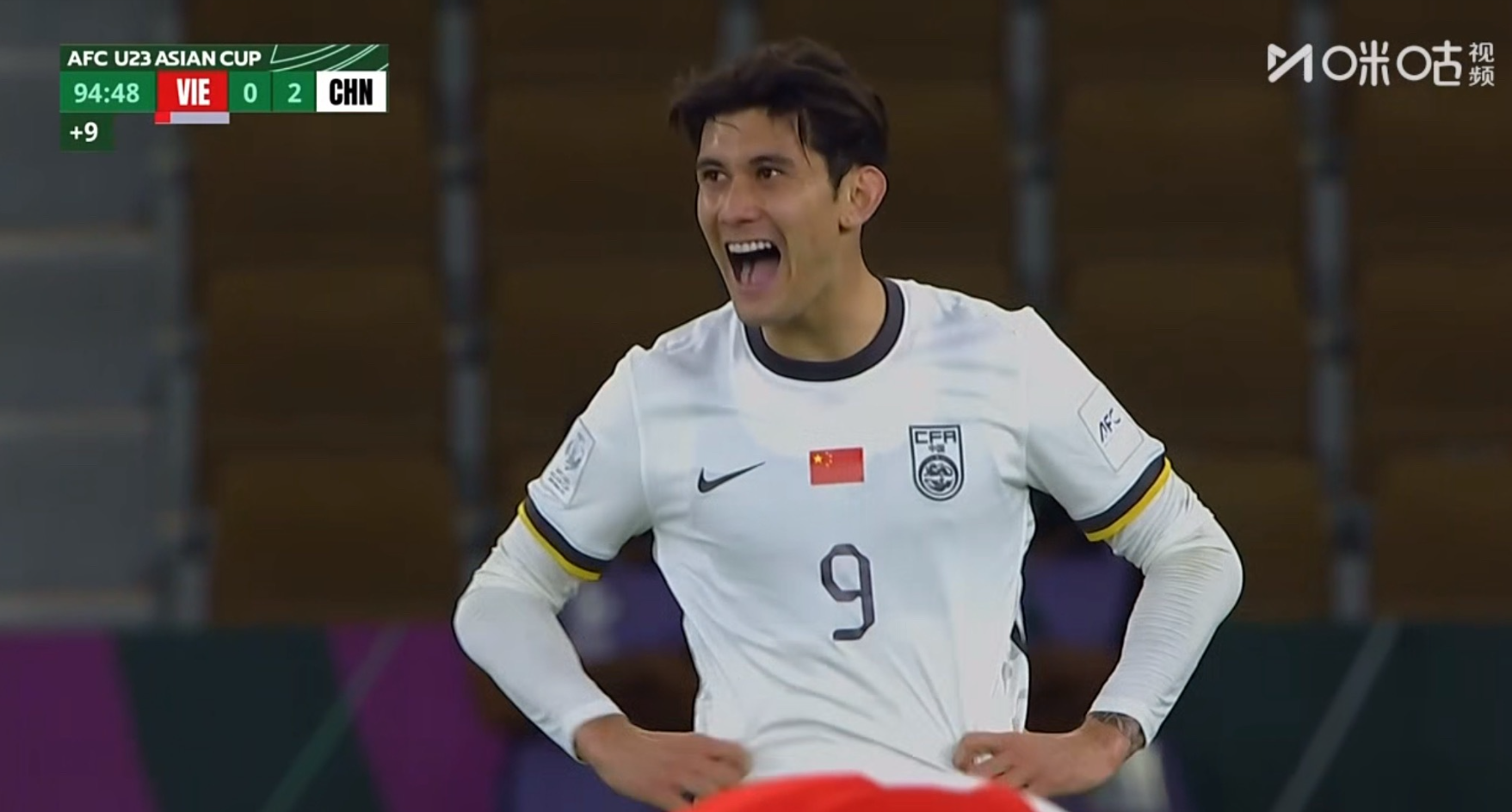 世界杯手机官网app下载-输不起!拳打拜合拉木越南球员向球迷道歉,未向拜合拉木和国足致歉